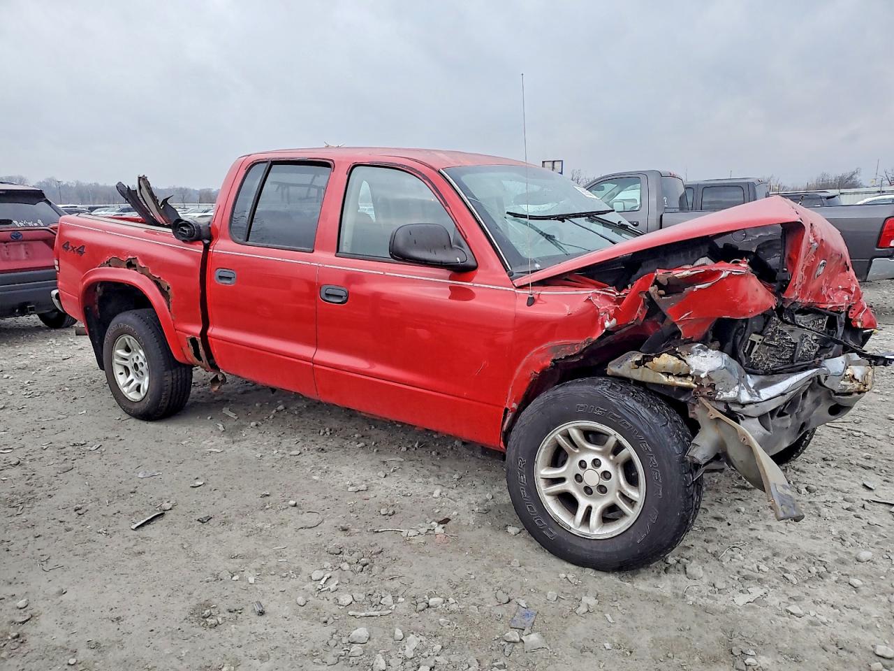 2004 DODGE DAKOTA QUAD SLT photo 4