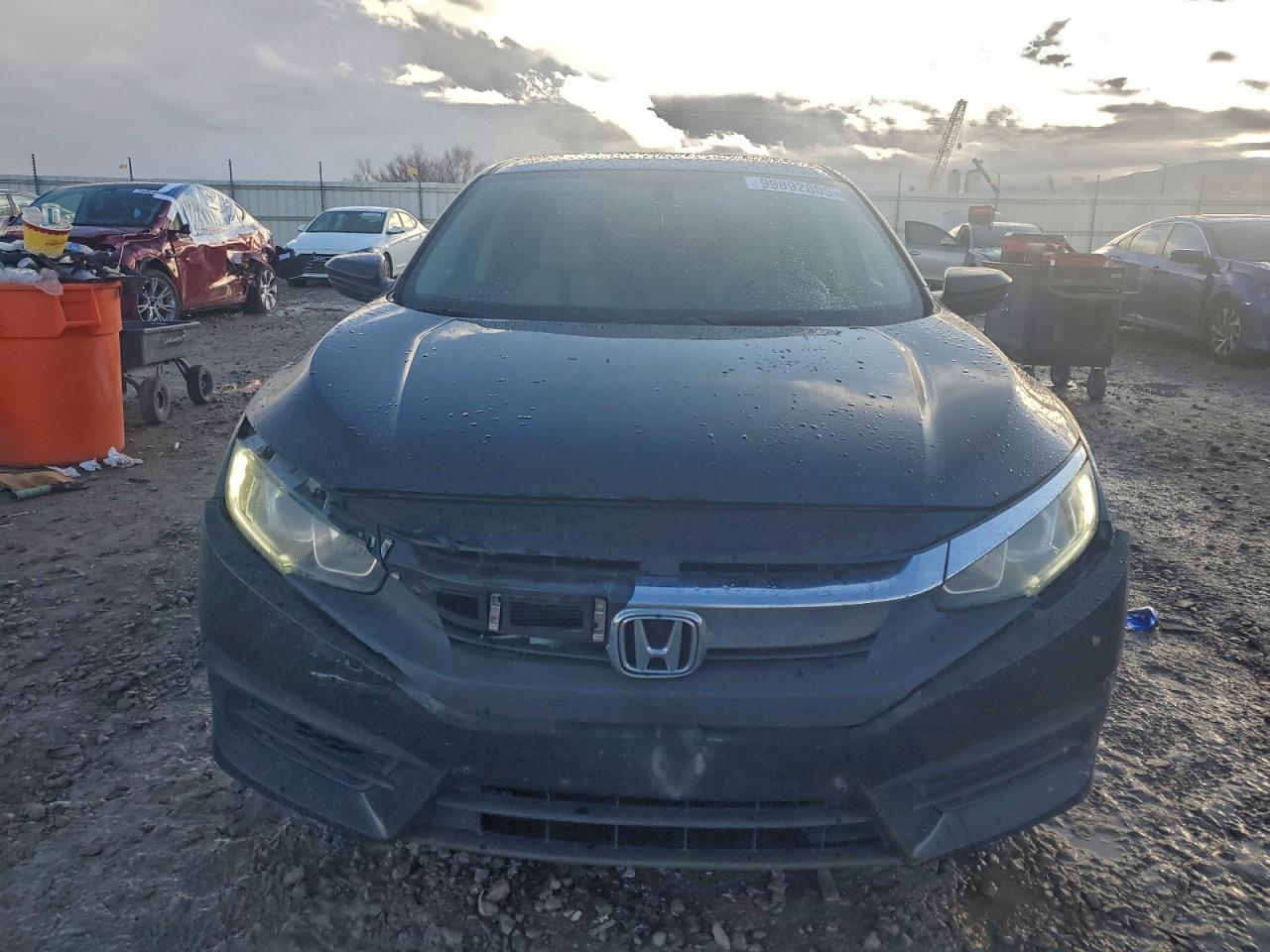 2016 HONDA CIVIC LX photo 9