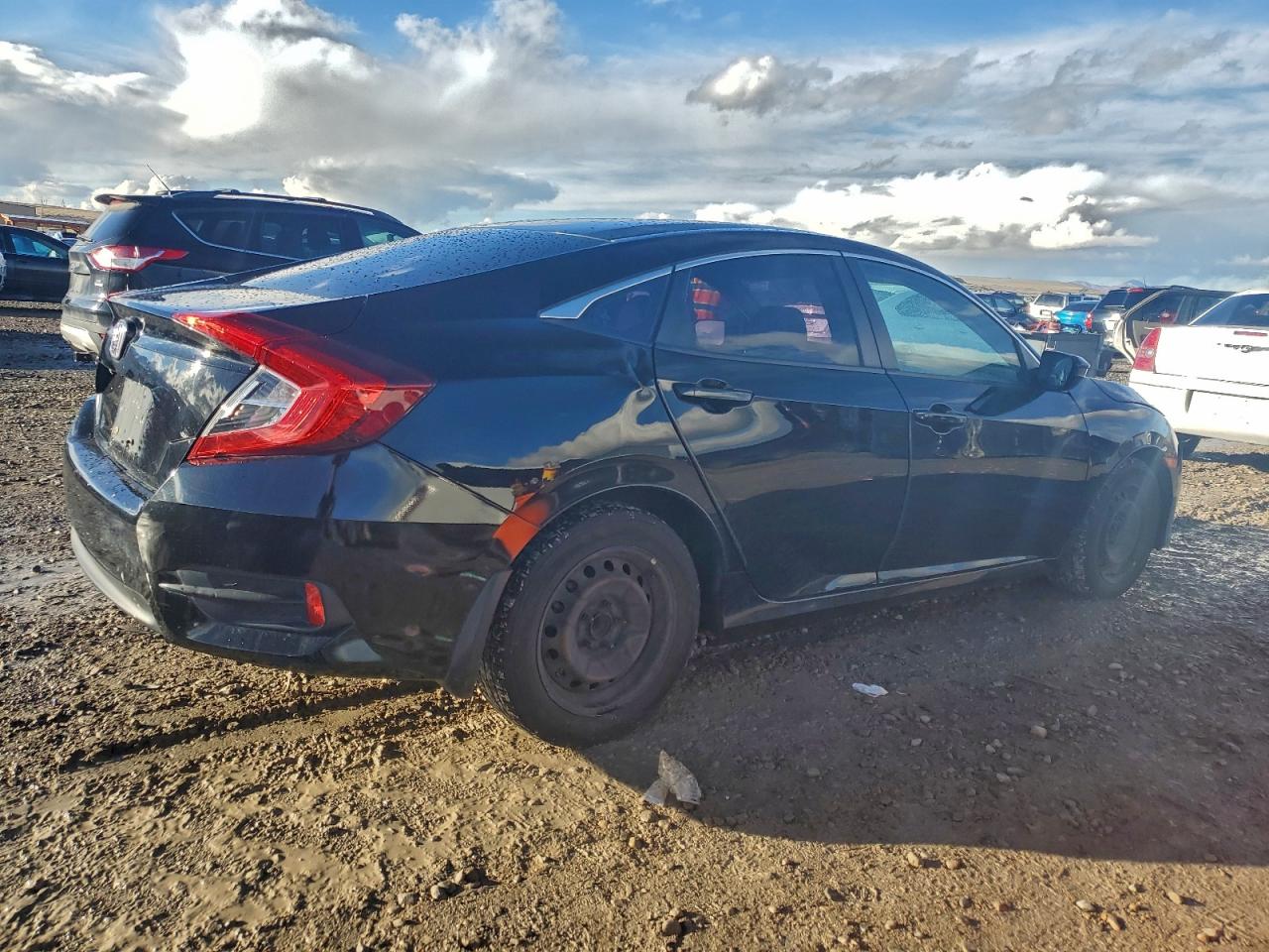 2016 HONDA CIVIC LX photo 5