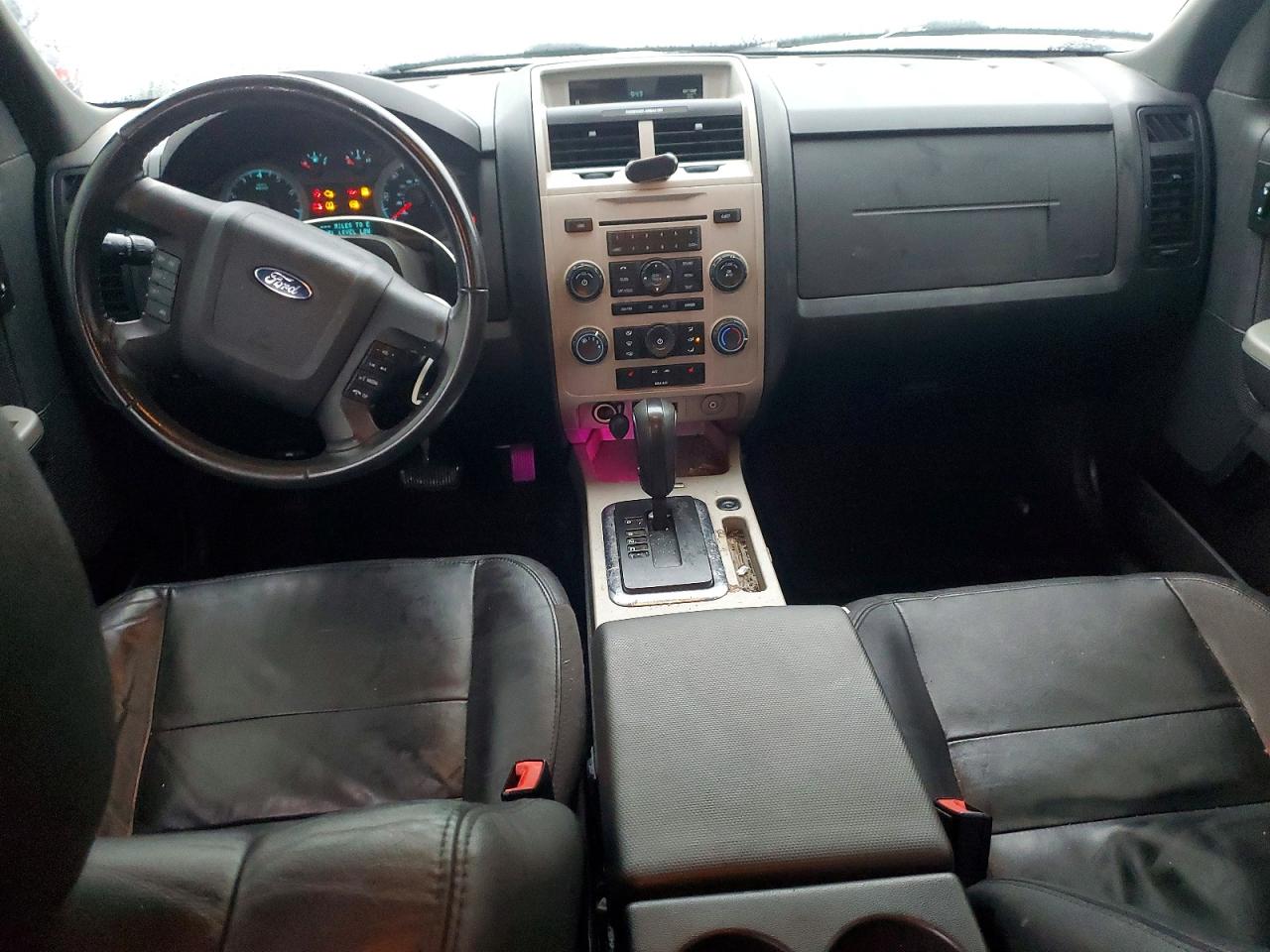 2010 FORD ESCAPE XLT photo 8