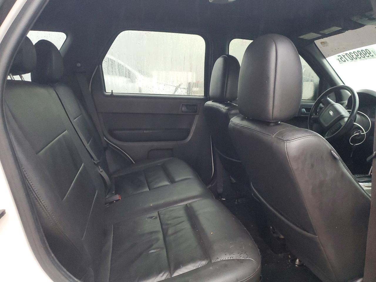 2010 FORD ESCAPE XLT photo 11