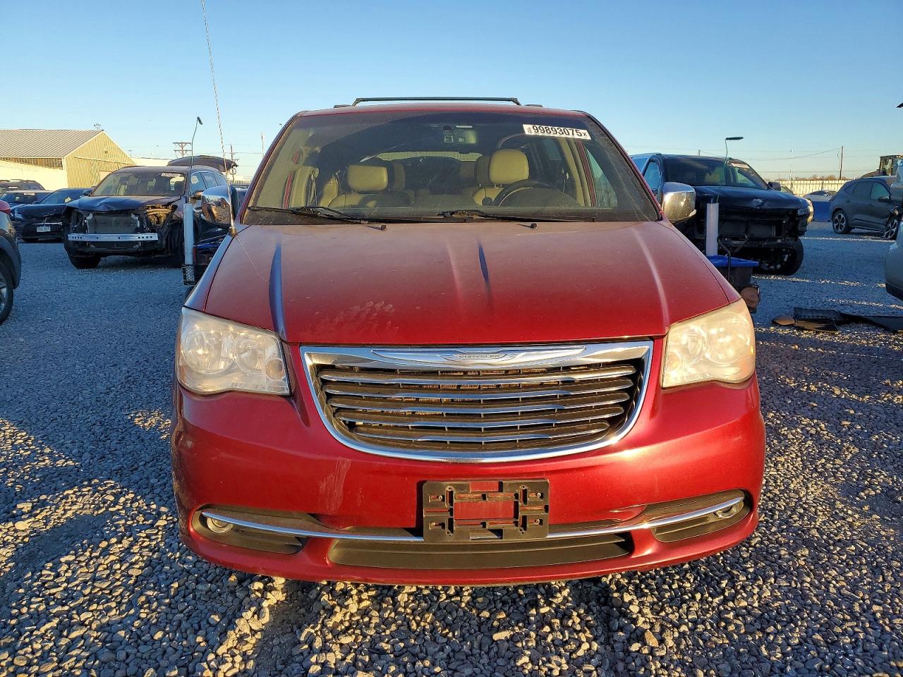 2015 CHRYSLER TOWN & COUNTRY TOURING L photo 5