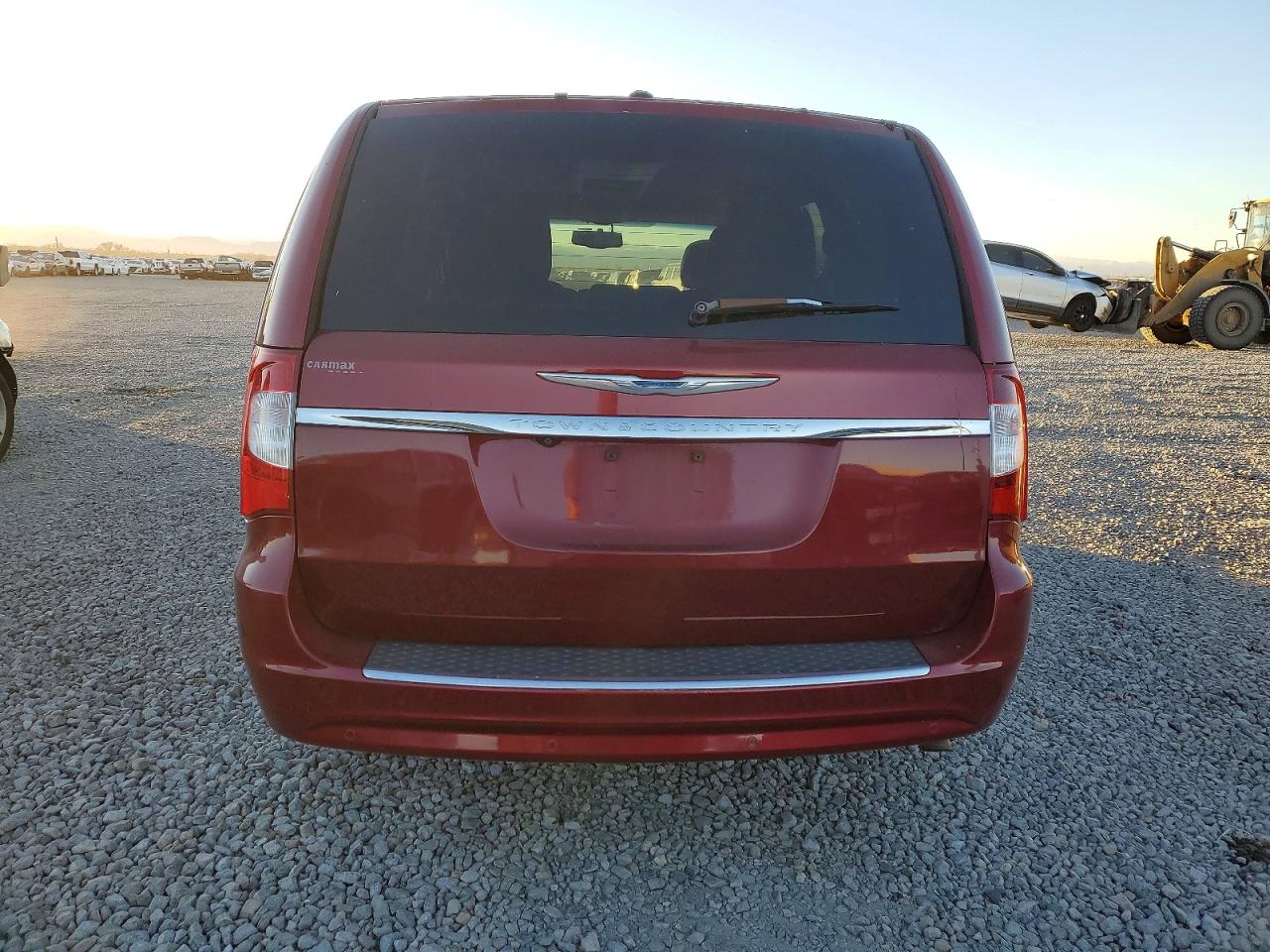 2015 CHRYSLER TOWN & COUNTRY TOURING L photo 6