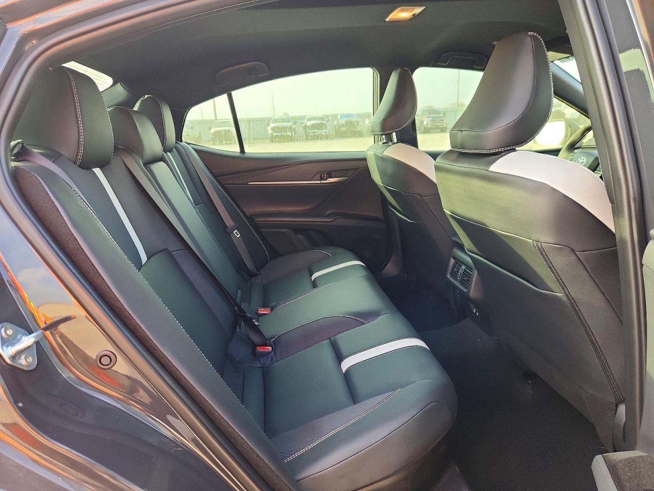 2025 TOYOTA CAMRY XSE photo 10