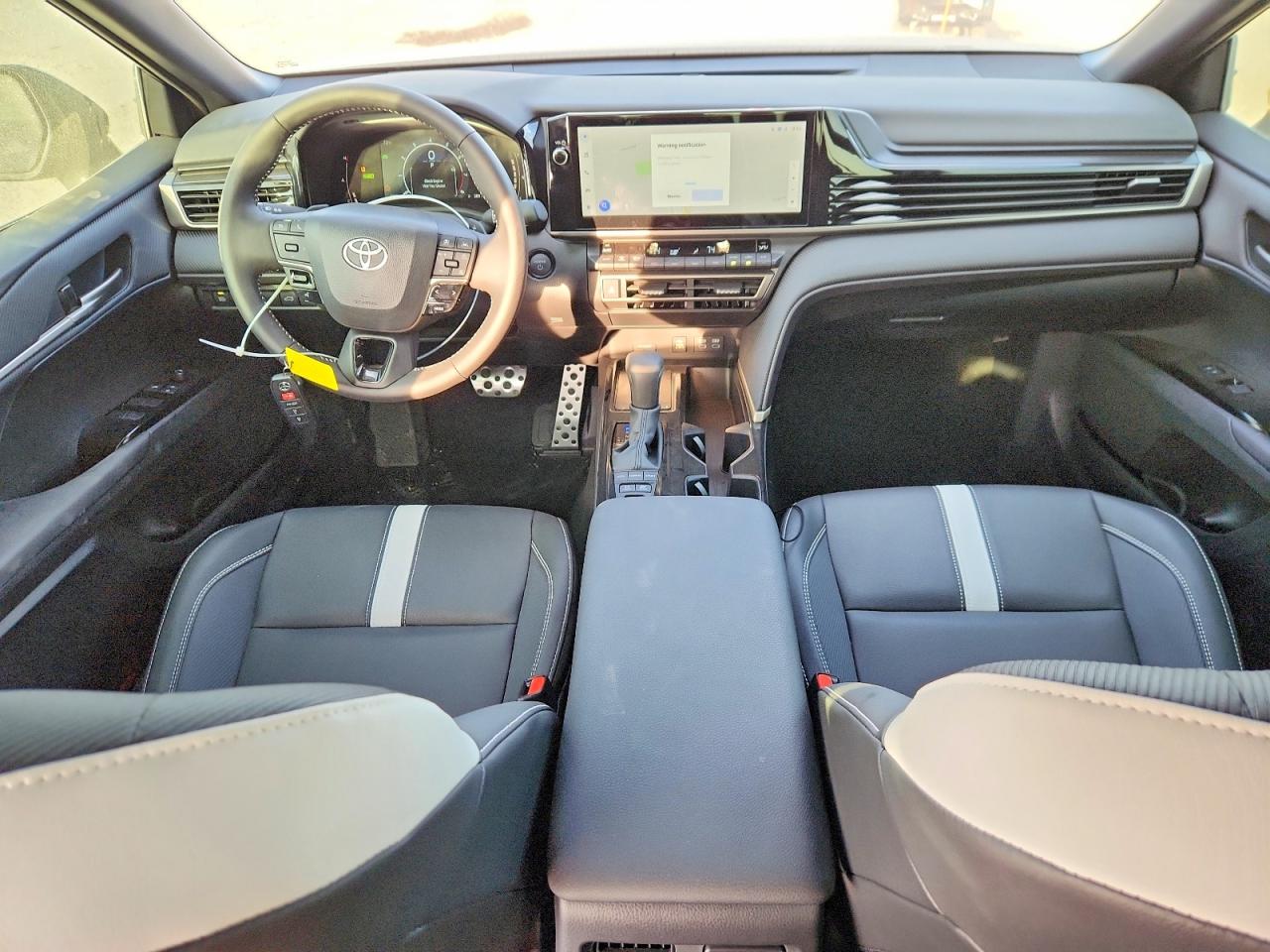 2025 TOYOTA CAMRY XSE photo 8