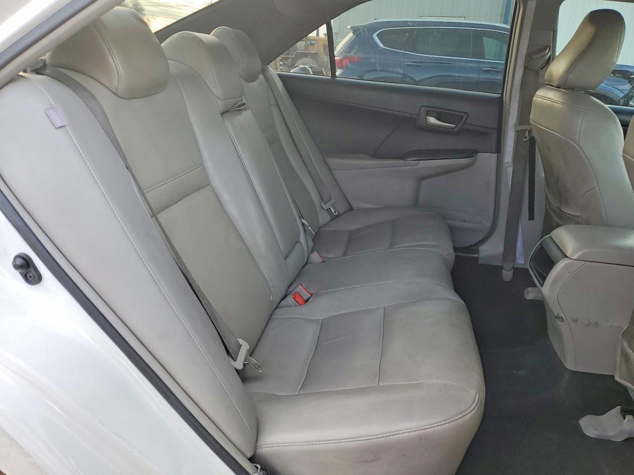 2013 TOYOTA CAMRY L photo 10