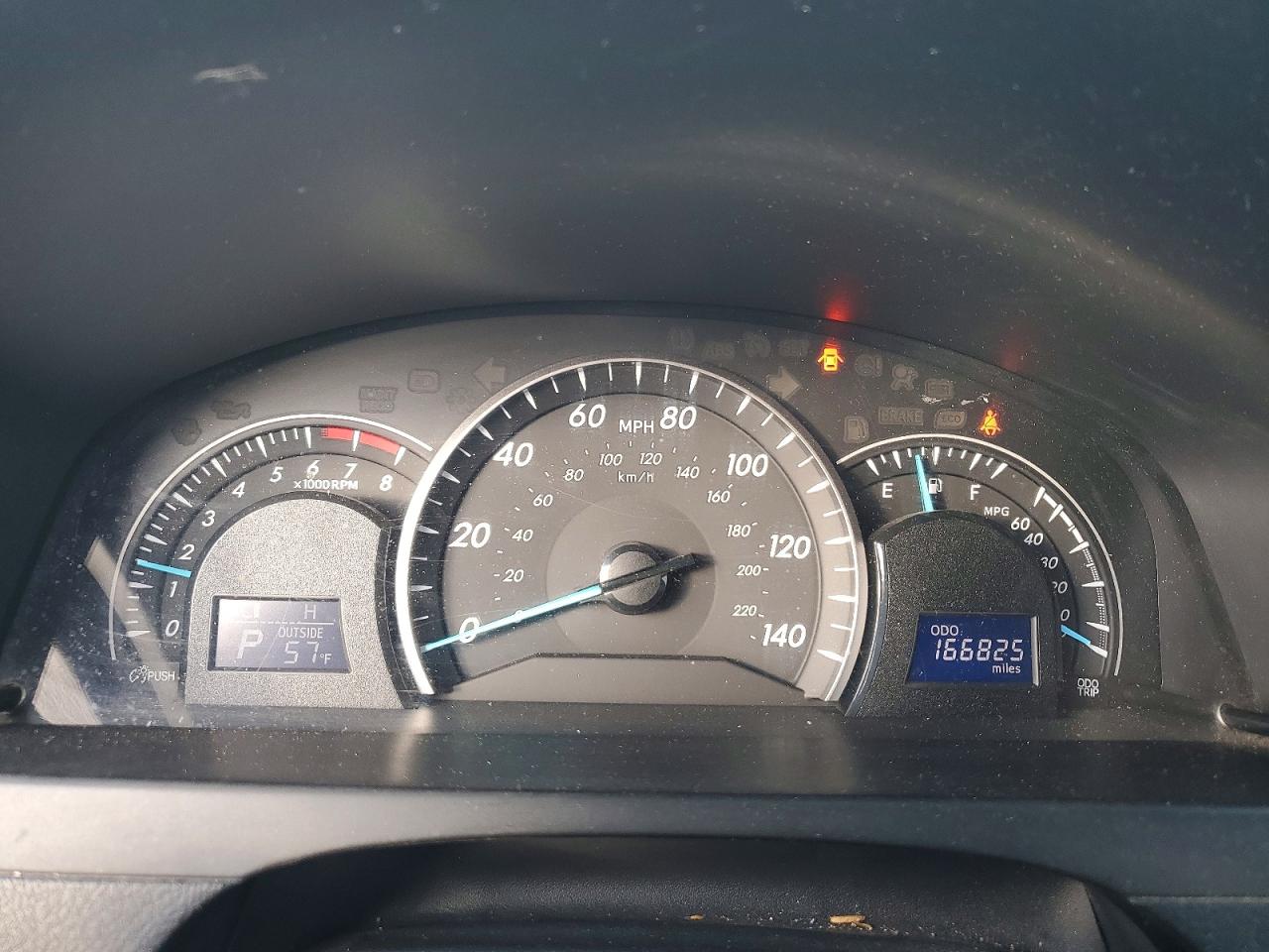 2013 TOYOTA CAMRY L photo 9