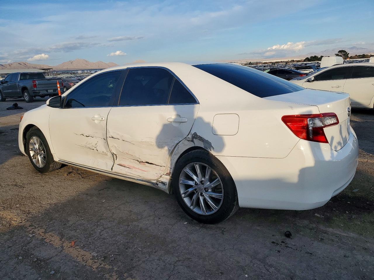 2013 TOYOTA CAMRY L photo 2