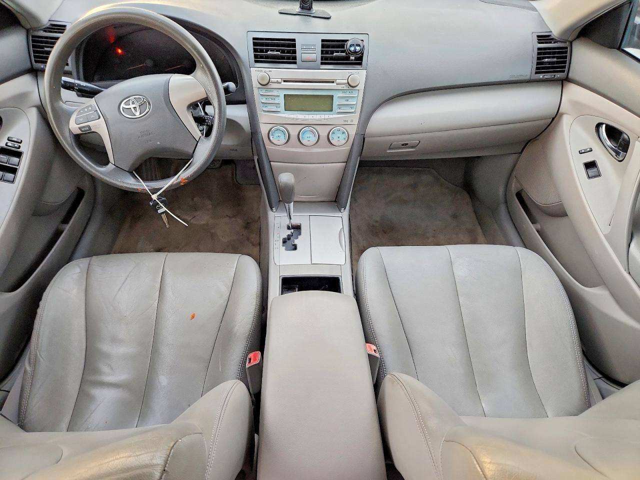 2009 TOYOTA CAMRY BASE photo 8