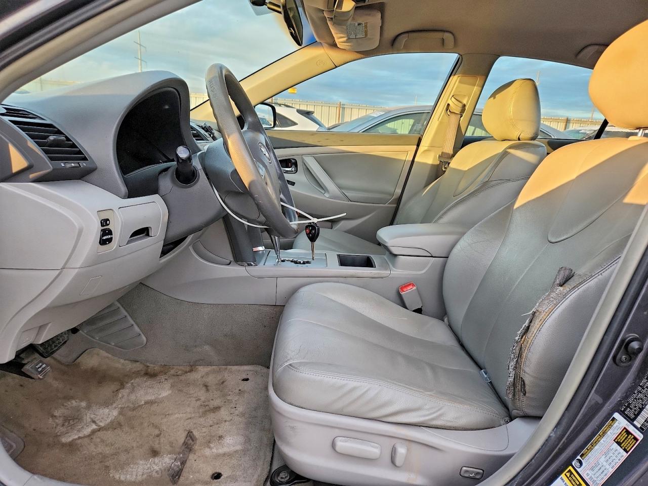 2009 TOYOTA CAMRY BASE photo 7