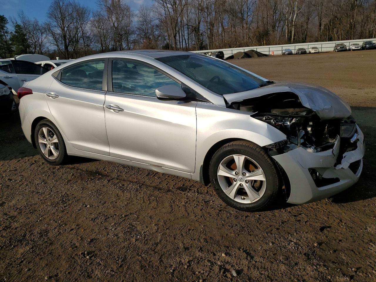 2016 HYUNDAI ELANTRA SE photo 4