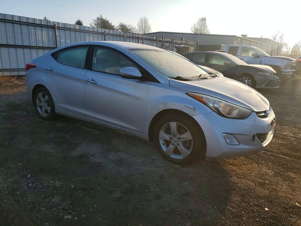 2013 HYUNDAI ELANTRA GLS photo 4