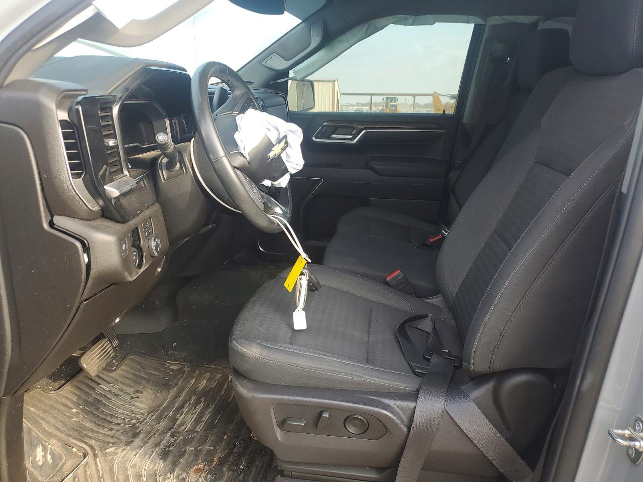 2024 CHEVROLET SILVERADO K1500 LT photo 7