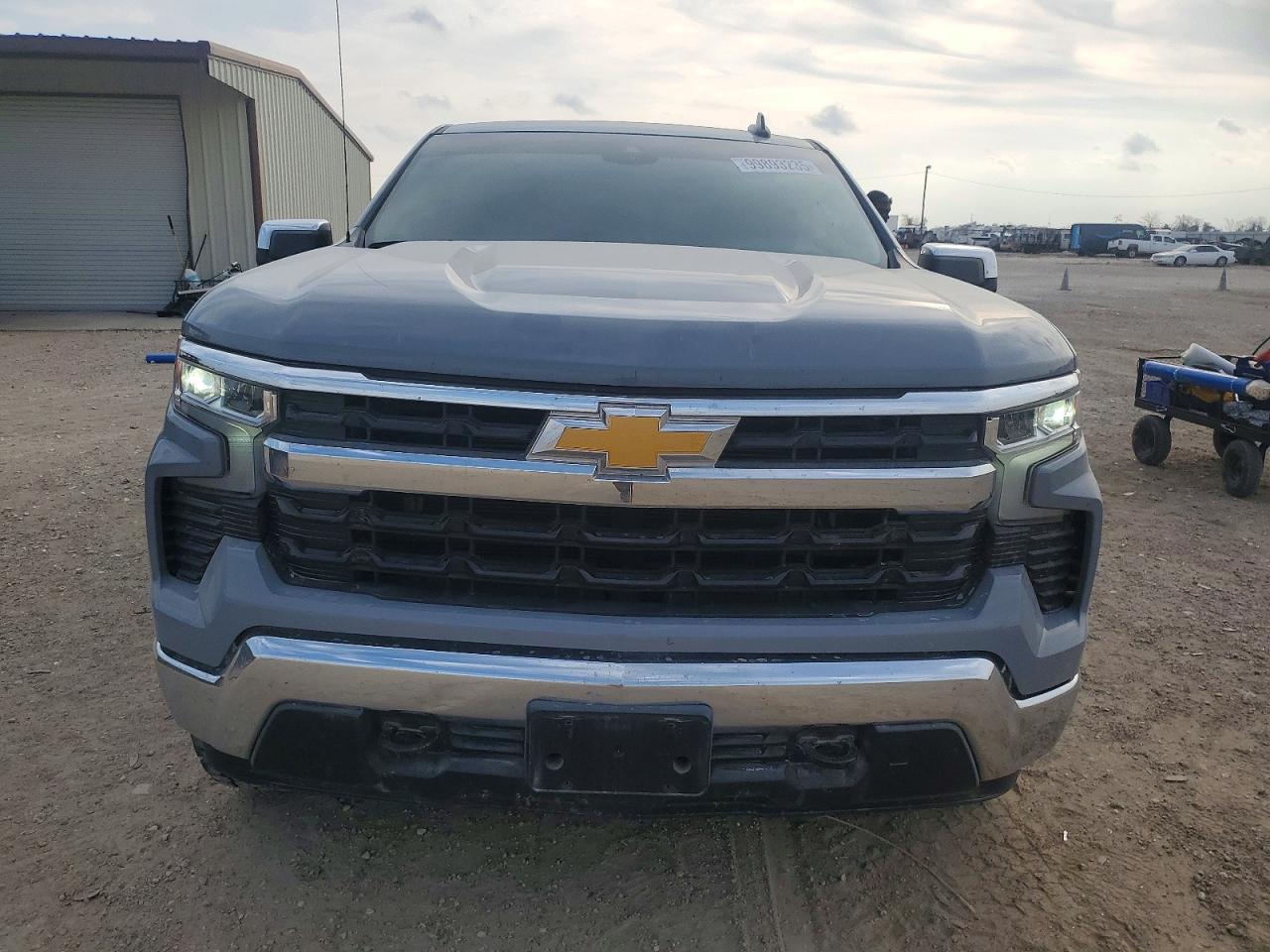 2024 CHEVROLET SILVERADO K1500 LT photo 5