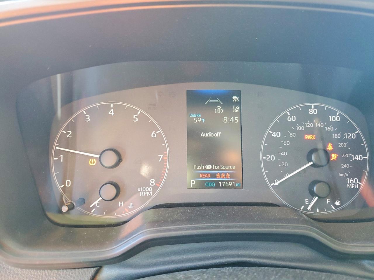 2025 TOYOTA COROLLA LE photo 9