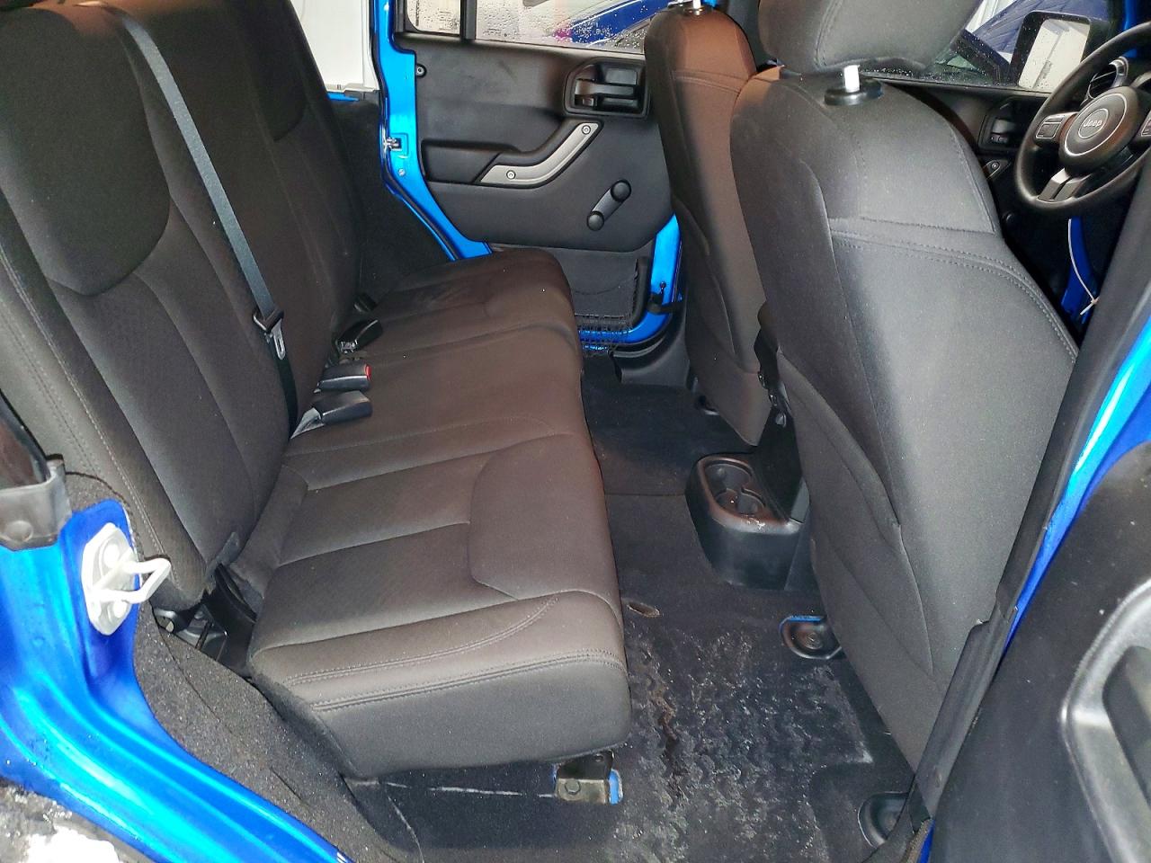 2015 JEEP WRANGLER UNLIMITED SPORT photo 11