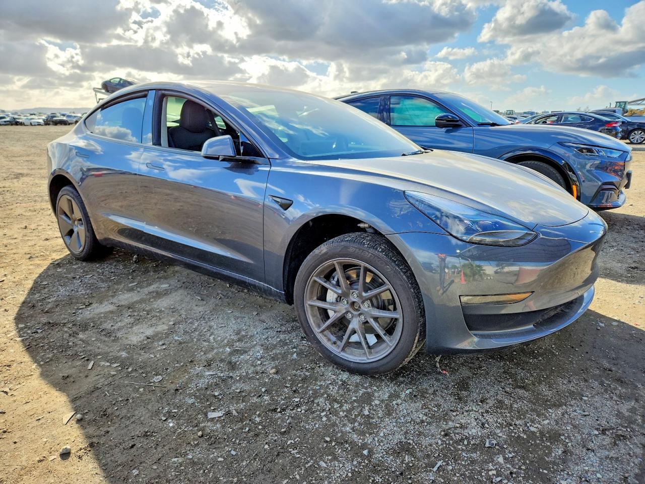 2023 TESLA MODEL 3 photo 4