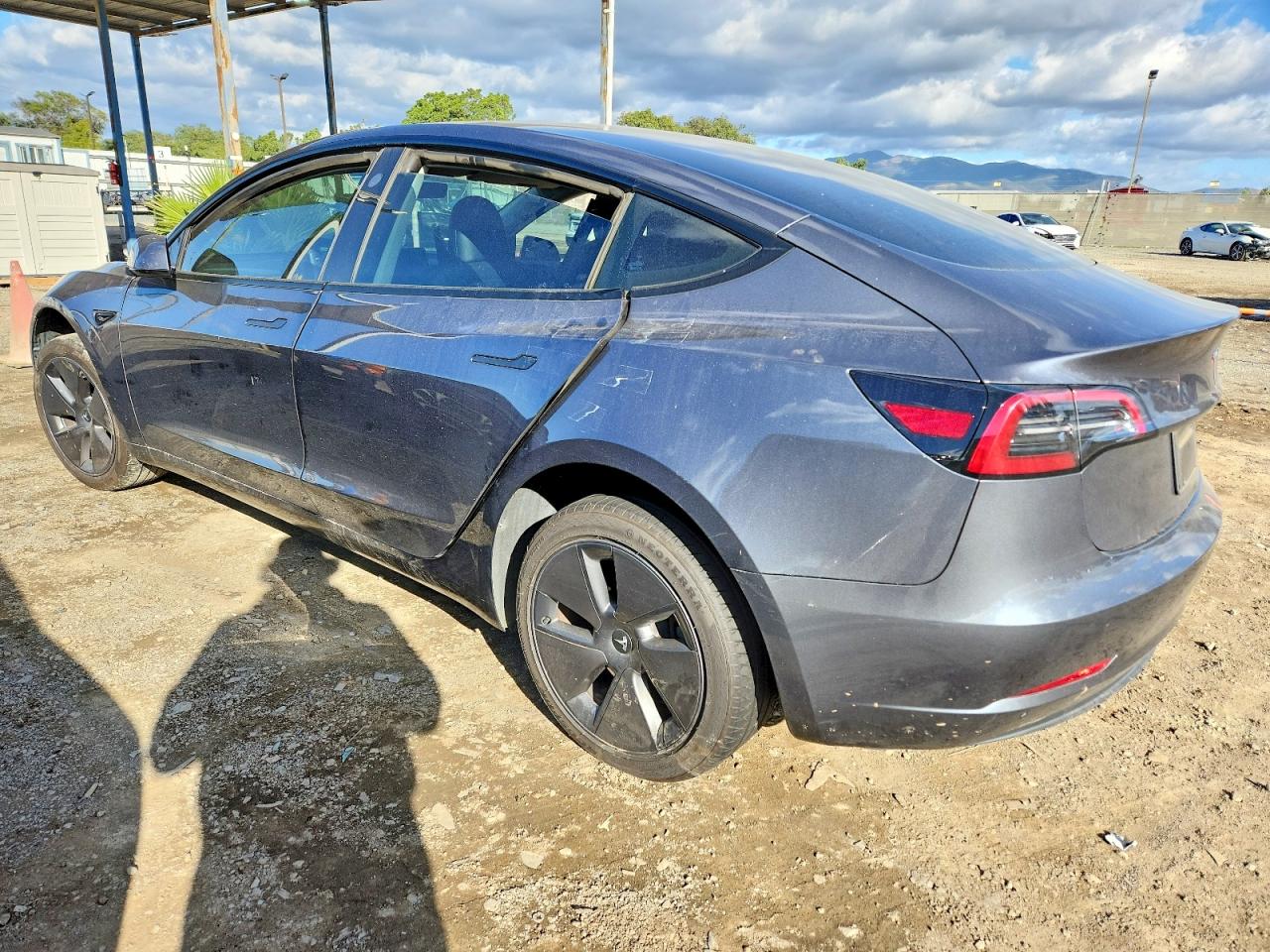 2023 TESLA MODEL 3 photo 2