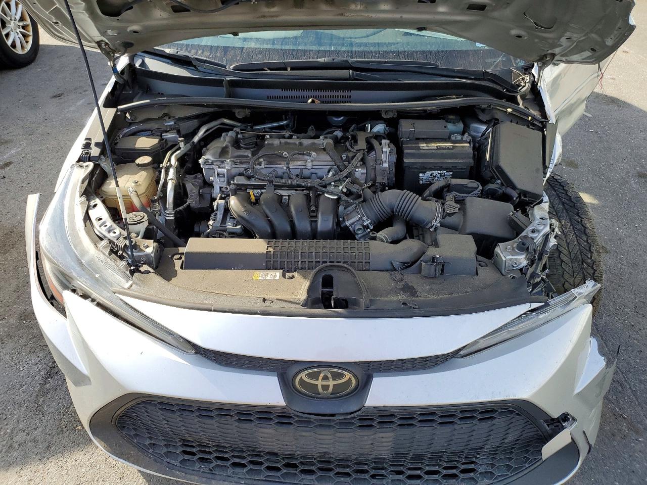 2020 TOYOTA COROLLA LE photo 11