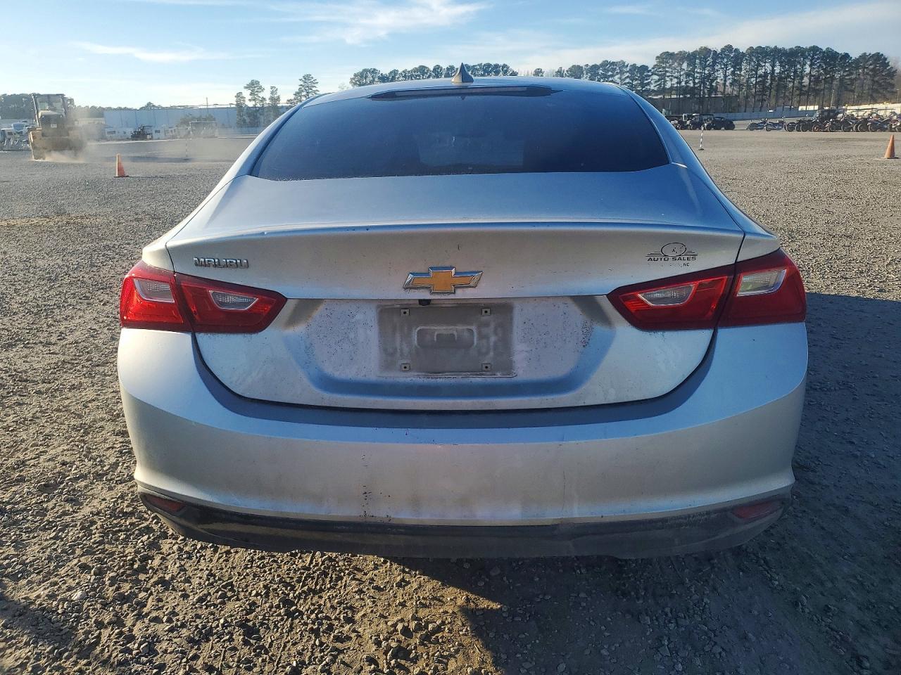 2017 CHEVROLET MALIBU LS photo 6