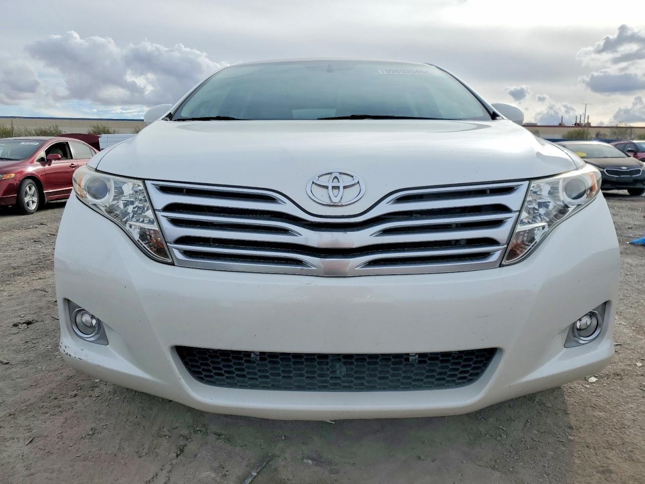 2010 TOYOTA VENZA photo 5