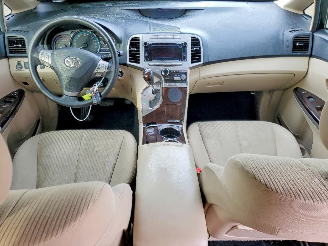 2010 TOYOTA VENZA photo 8