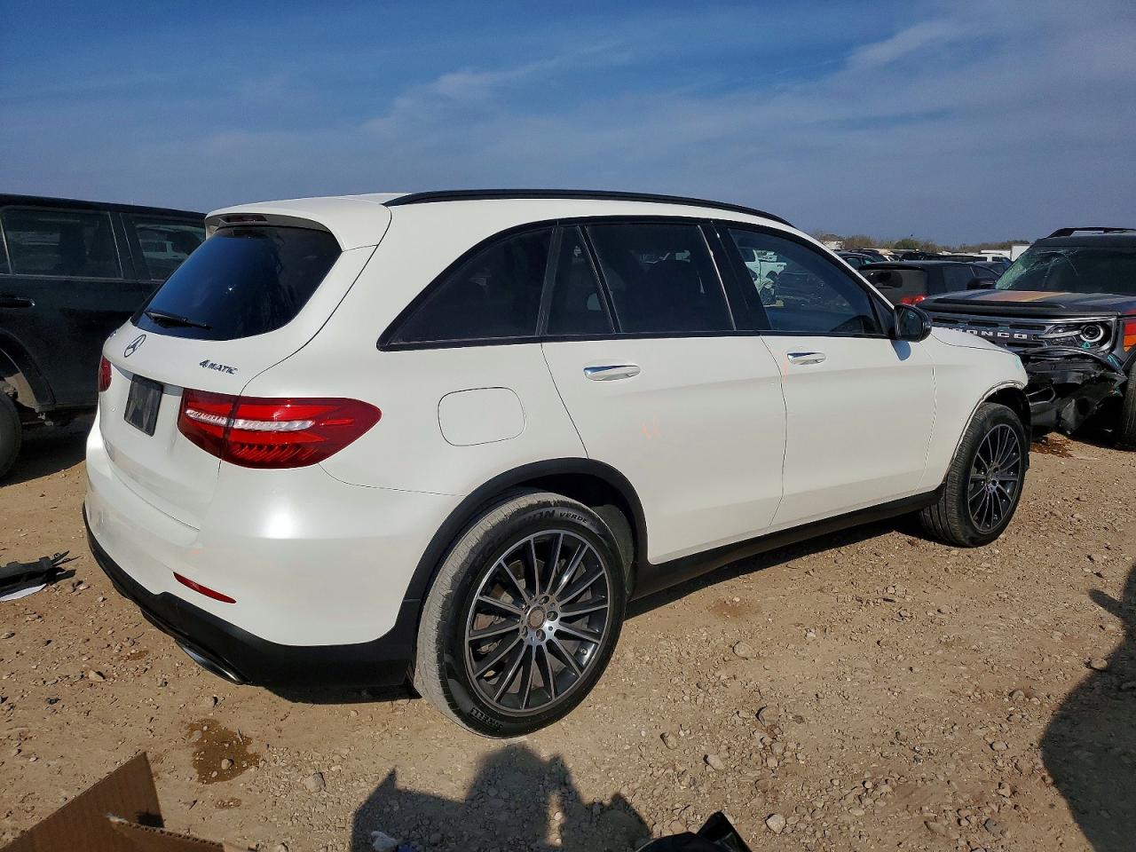 2016 MERCEDES-BENZ GLC 300 4MATIC photo 5