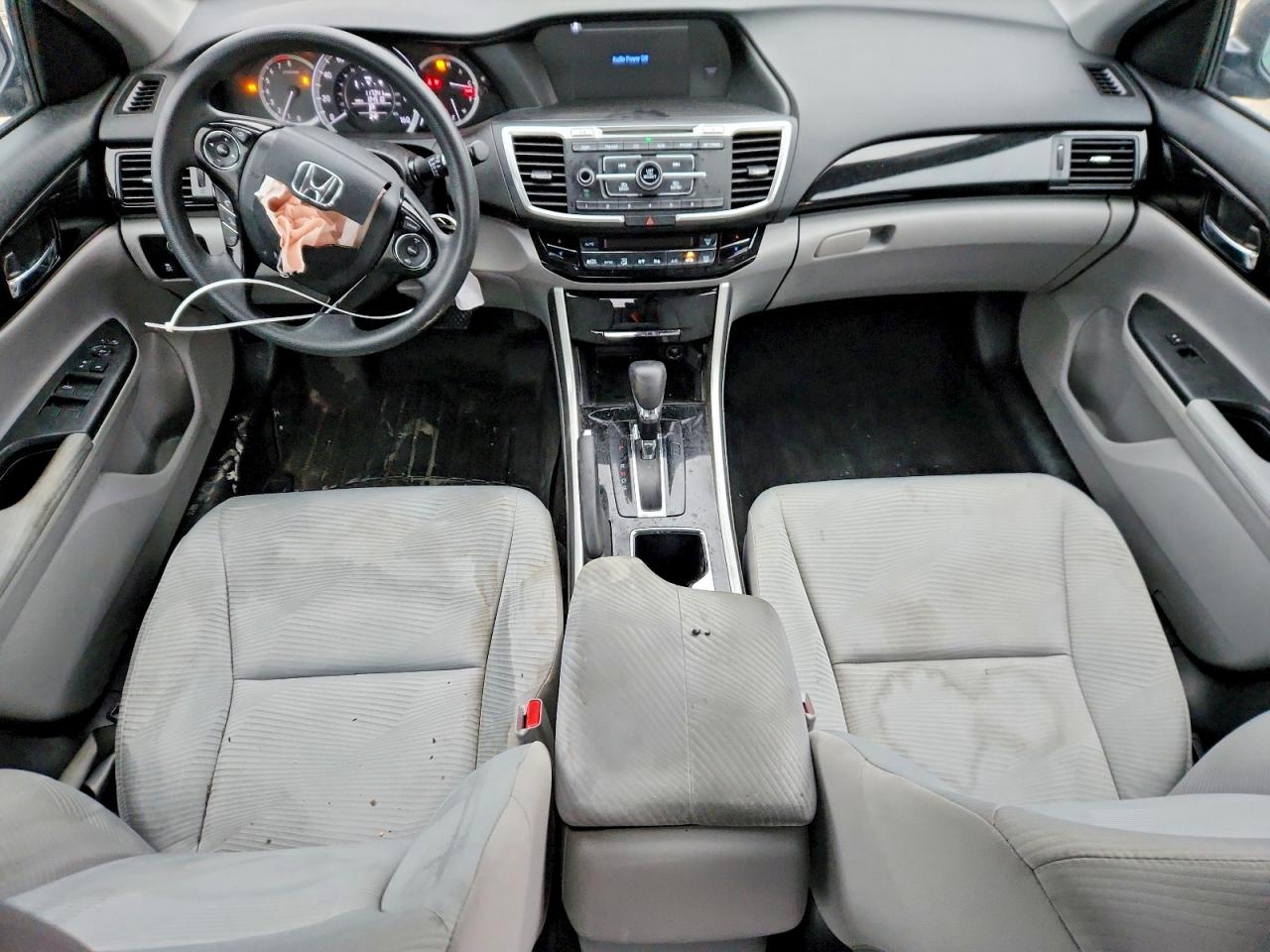 2016 HONDA ACCORD LX photo 15