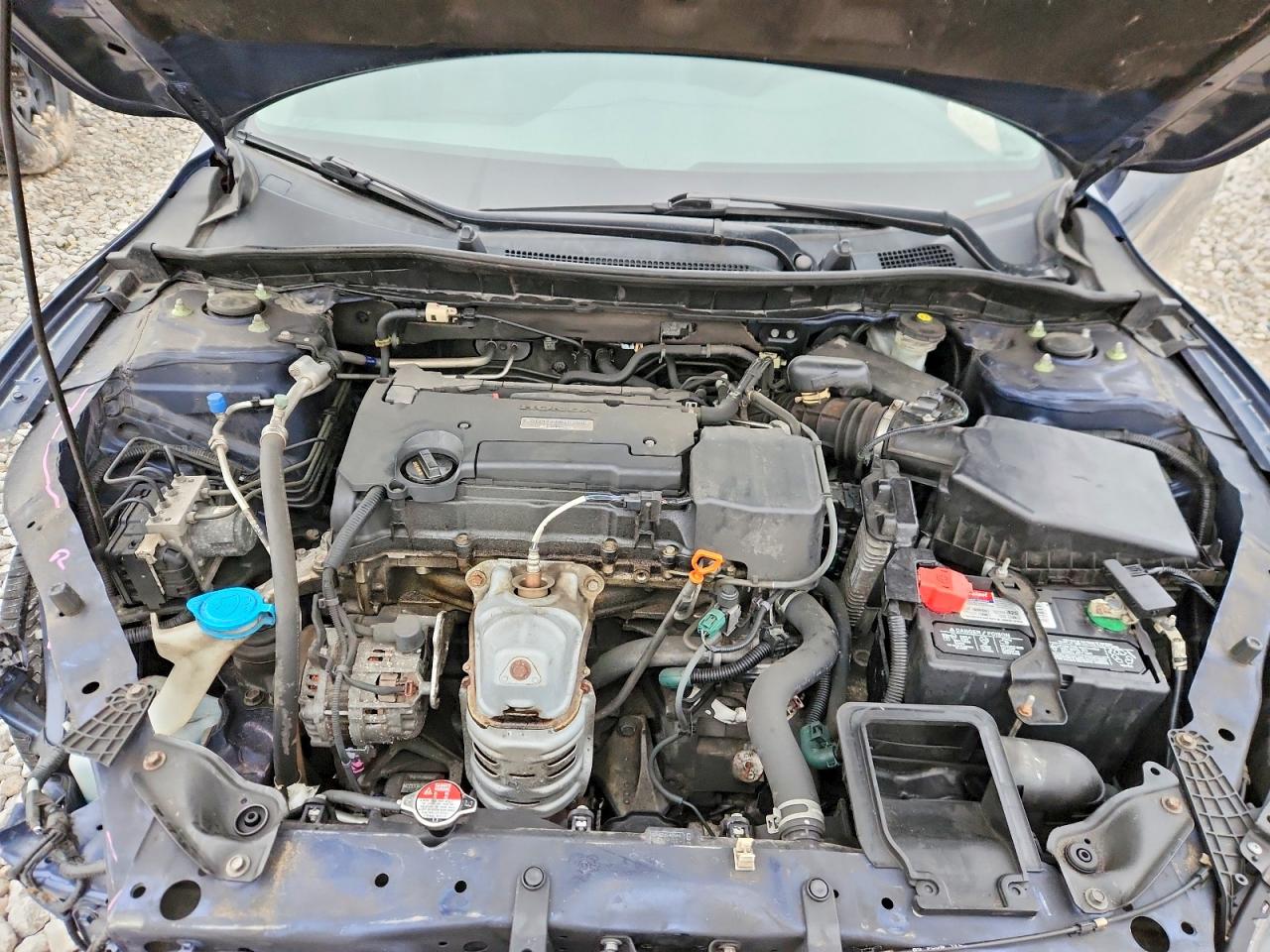 2016 HONDA ACCORD LX photo 21