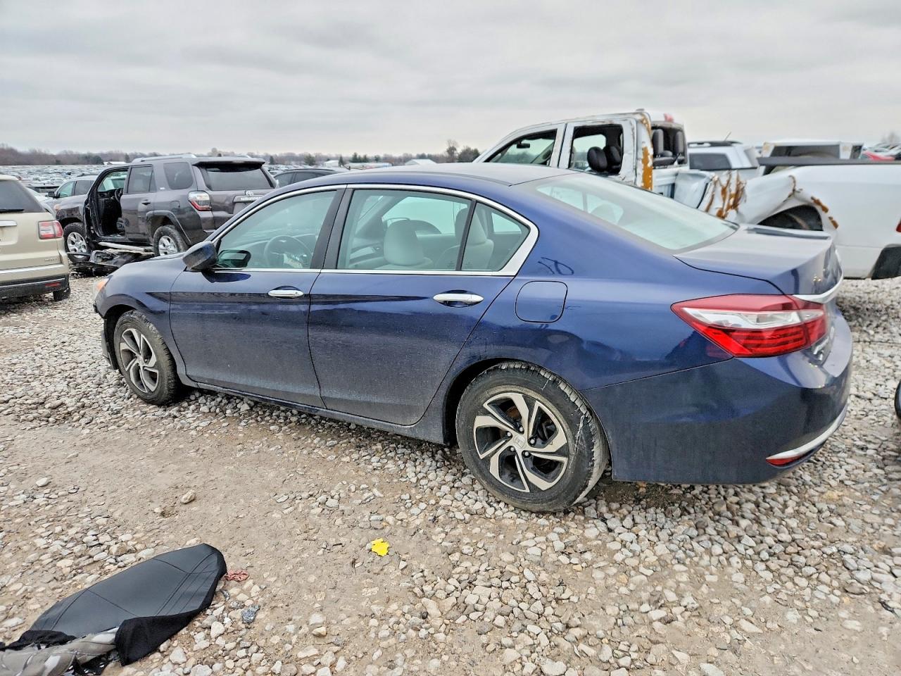 2016 HONDA ACCORD LX photo 3