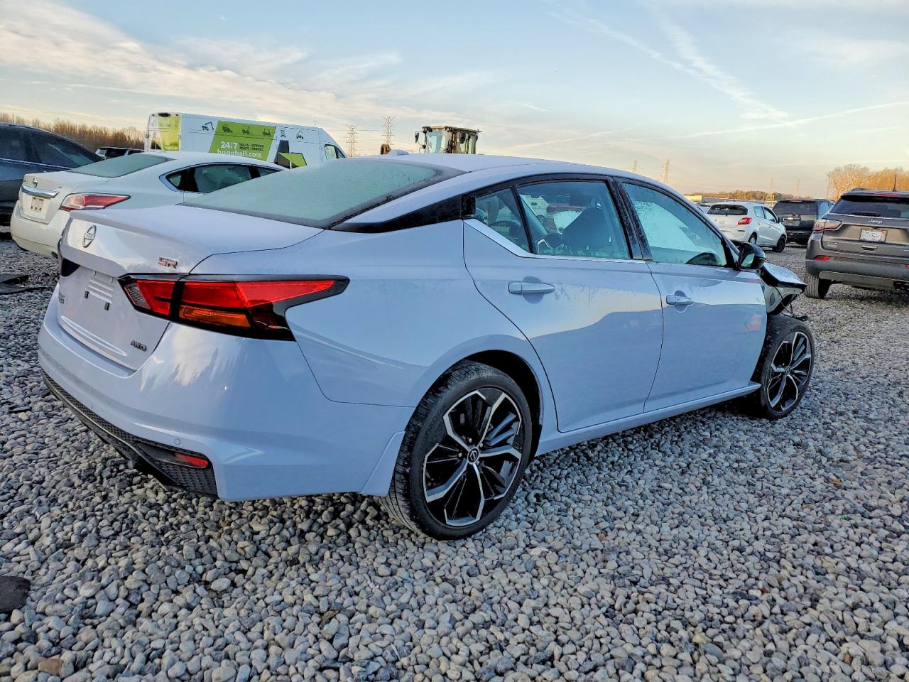 2024 NISSAN ALTIMA SR photo 3