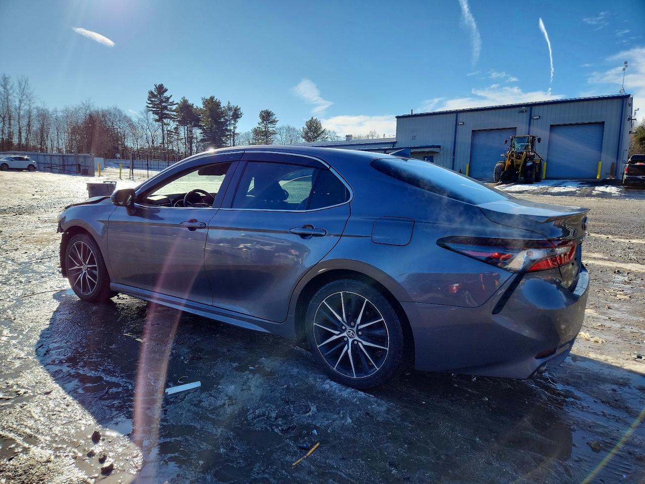 2024 TOYOTA CAMRY SE NIGHT SHADE photo 2