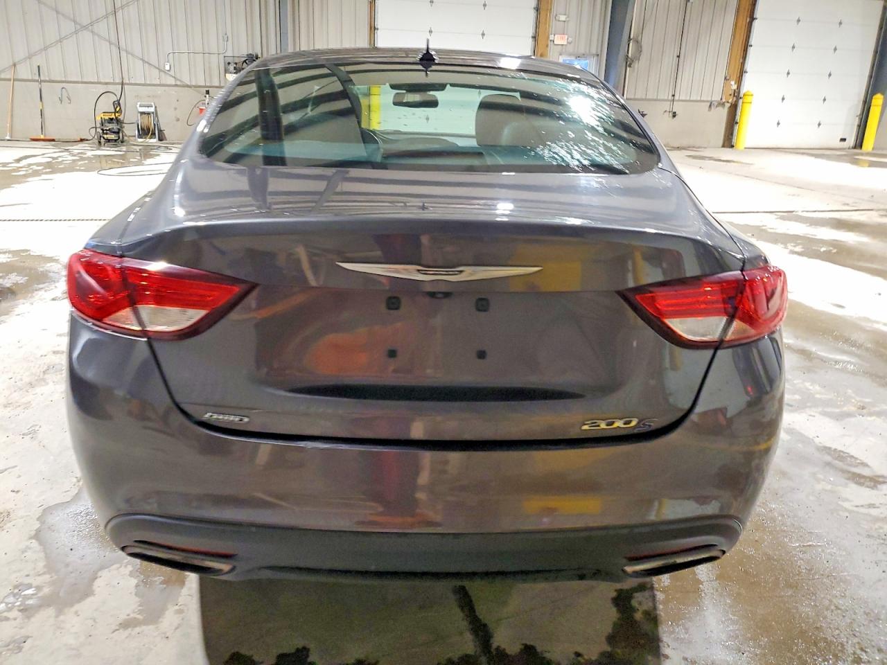 2015 CHRYSLER 200 S photo 6