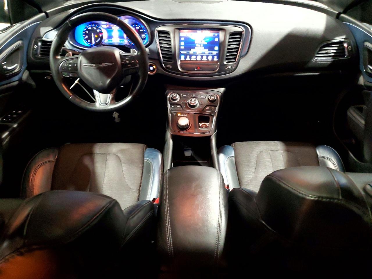 2015 CHRYSLER 200 S photo 8