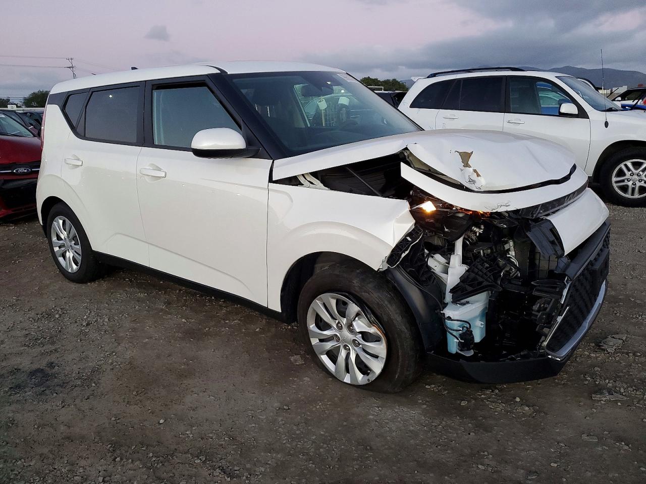 2025 KIA SOUL LX photo 4