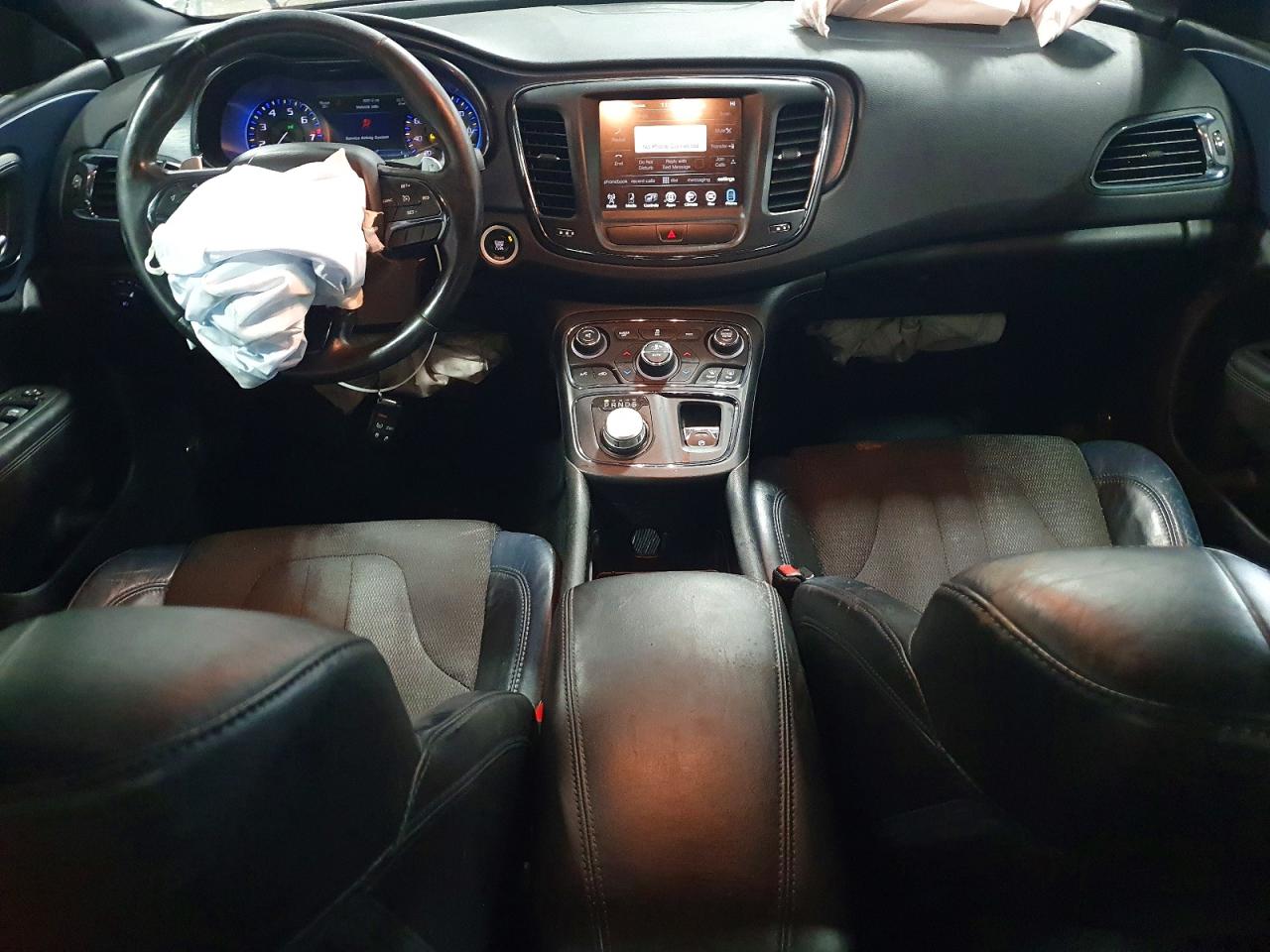 2015 CHRYSLER 200 S photo 8