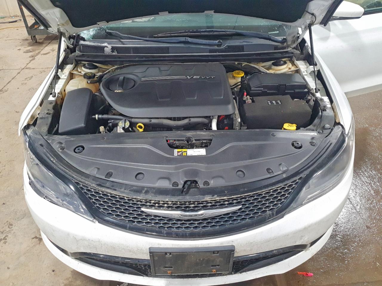 2015 CHRYSLER 200 S photo 11