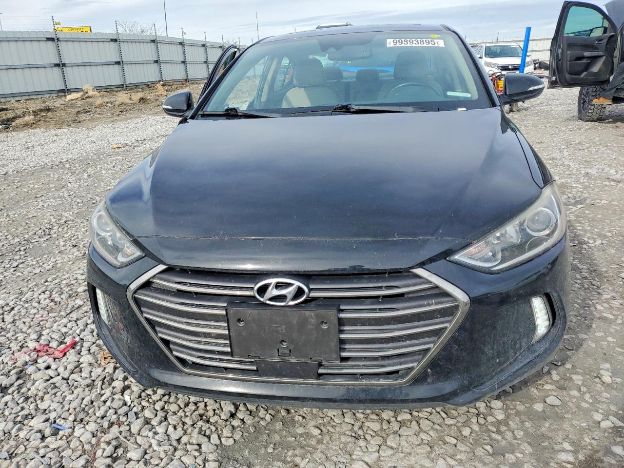 2017 HYUNDAI ELANTRA SE photo 5