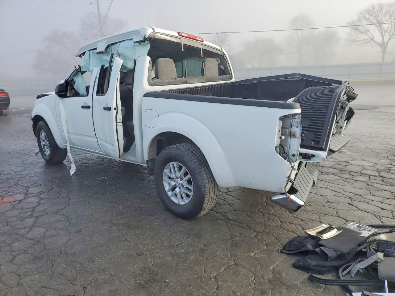 2019 NISSAN FRONTIER SV photo 2