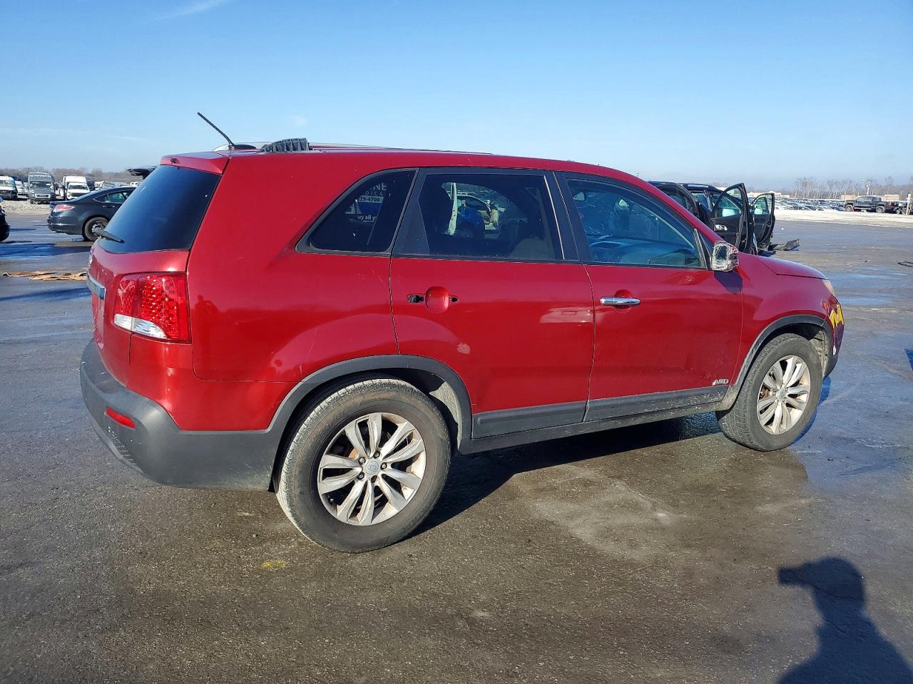 2011 KIA SORENTO BASE photo 3