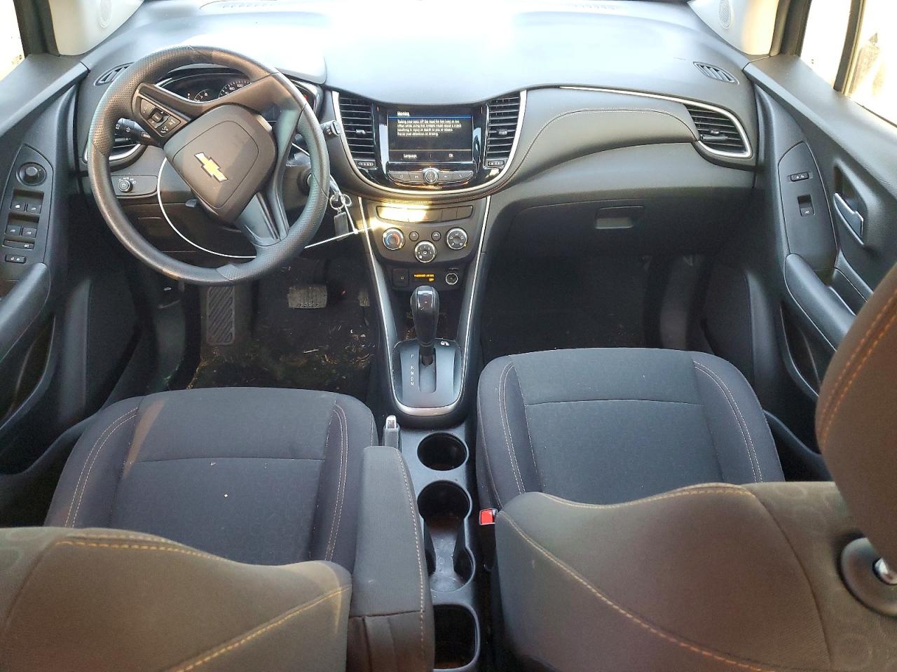 2019 CHEVROLET TRAX LS photo 8