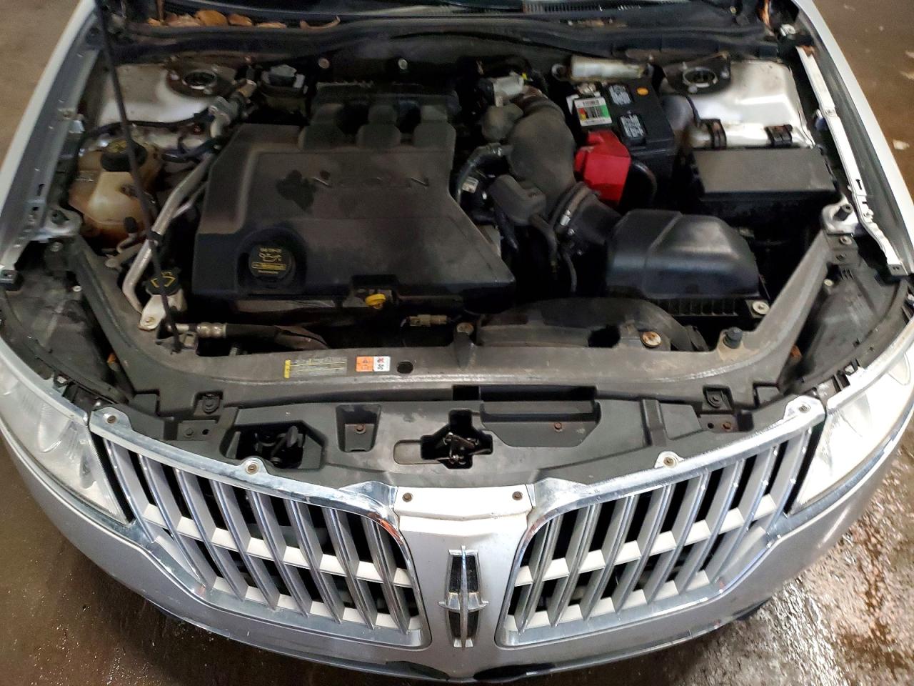 2012 LINCOLN MKZ photo 11