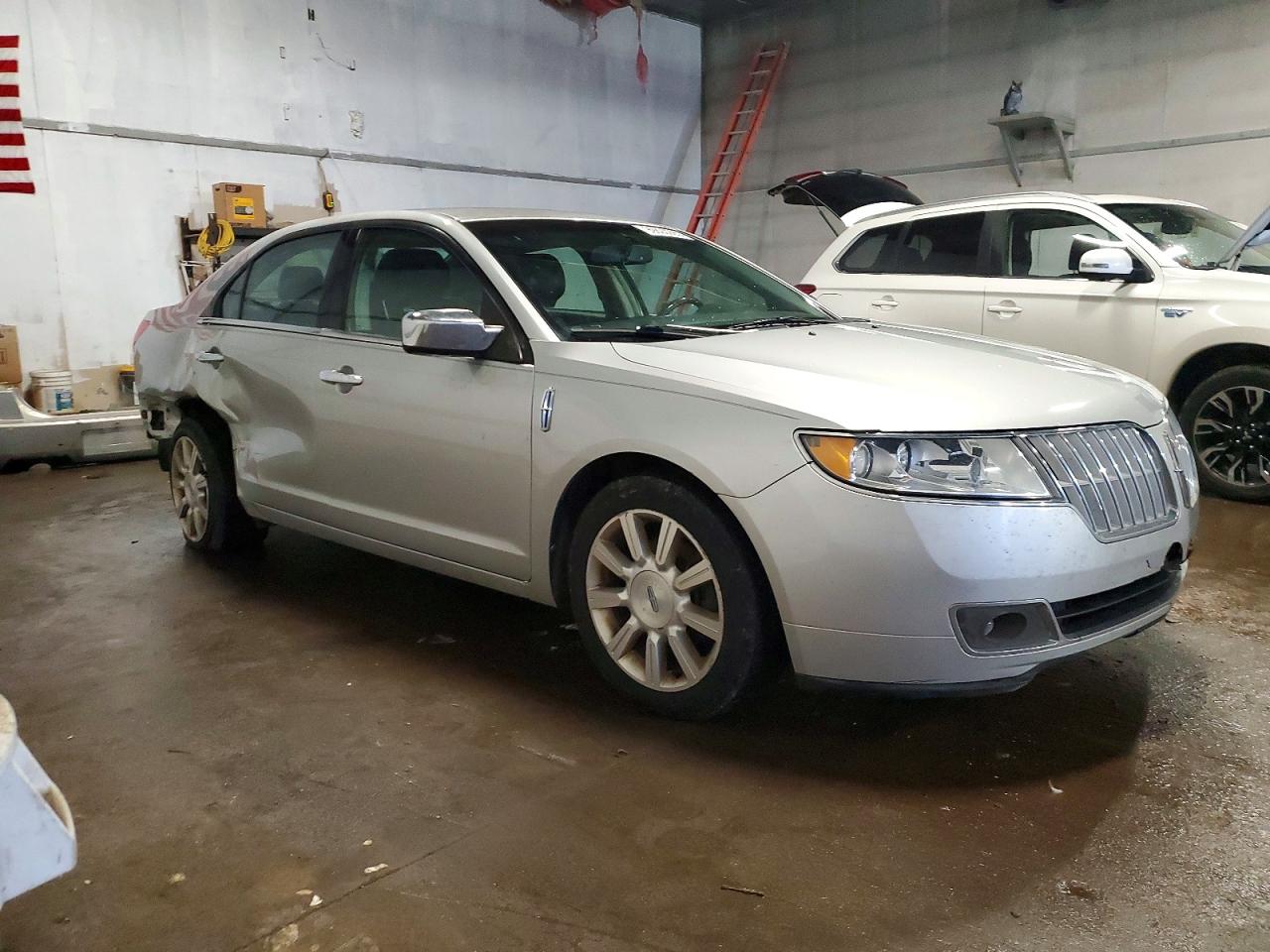 2012 LINCOLN MKZ photo 4
