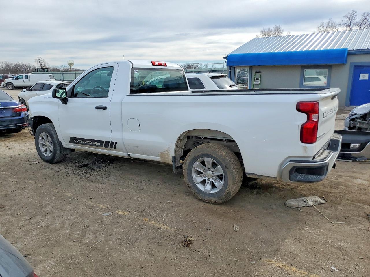 2020 CHEVROLET SILVERADO C1500 photo 2