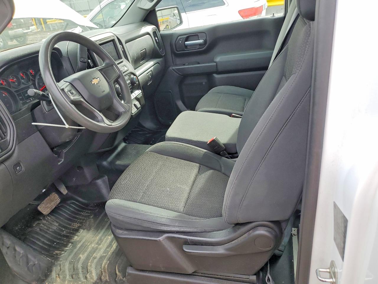 2020 CHEVROLET SILVERADO C1500 photo 8