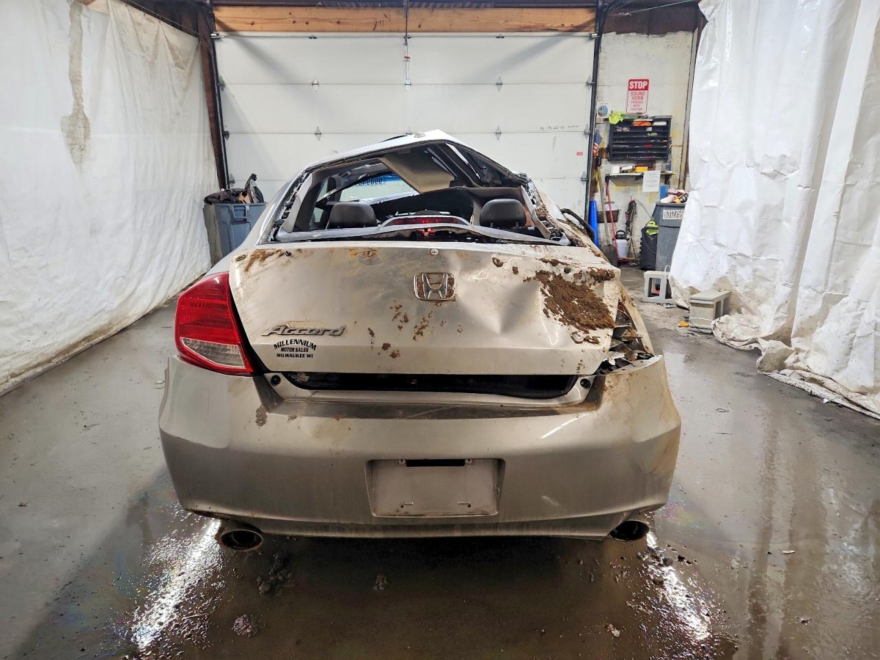 2011 HONDA ACCORD EXL photo 6