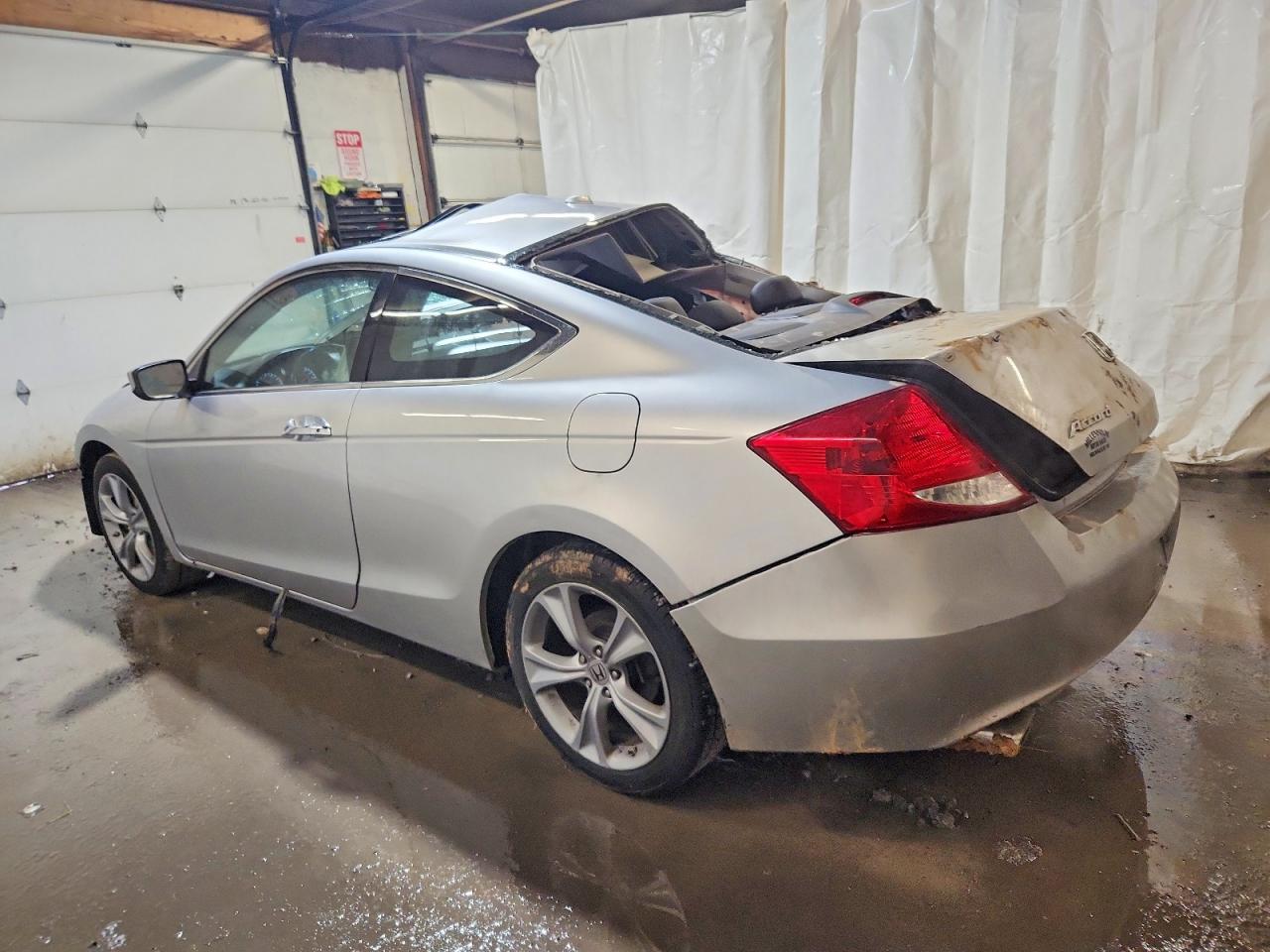 2011 HONDA ACCORD EXL photo 2