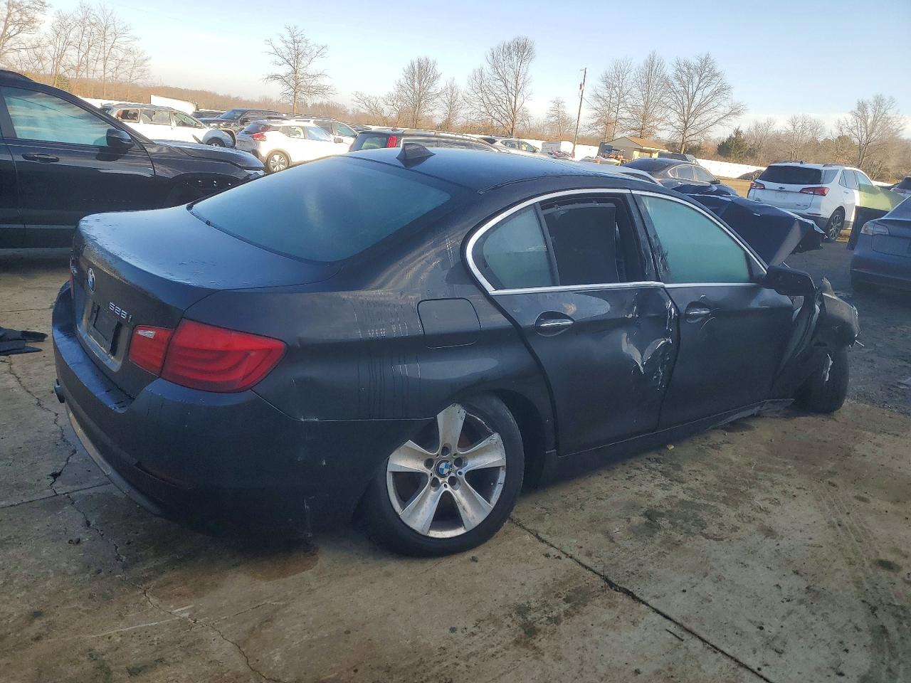 2013 BMW 528 XI photo 3