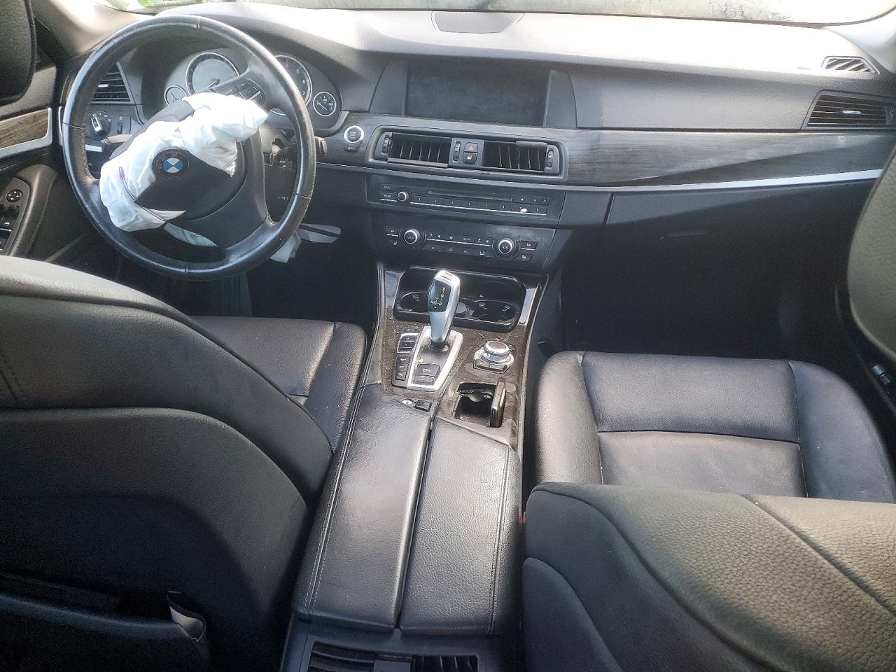 2013 BMW 528 XI photo 8