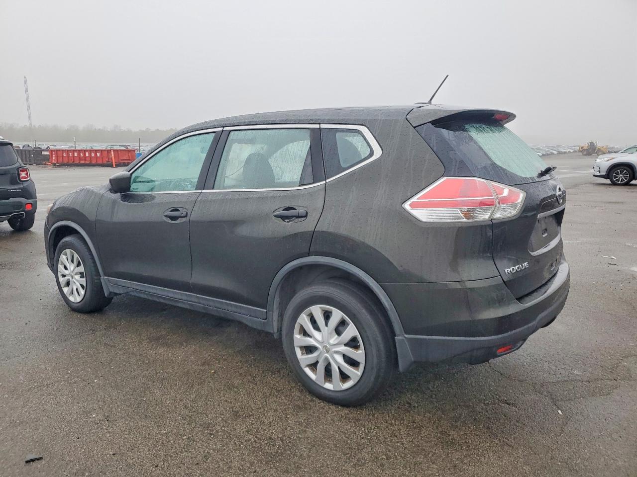 2016 NISSAN ROGUE S photo 2